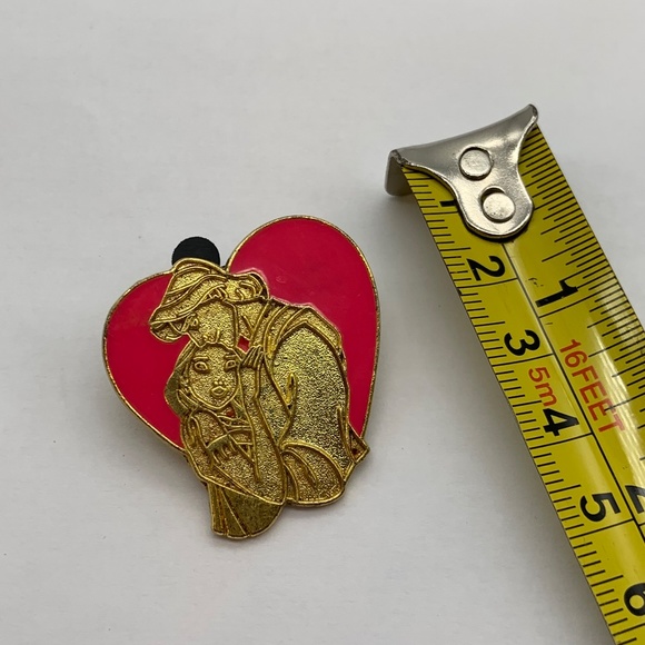 Vintage Disney Lanyard Pin Trading Series Pochahontas John Heart Pink Lapel Pin - Picture 7 of 7